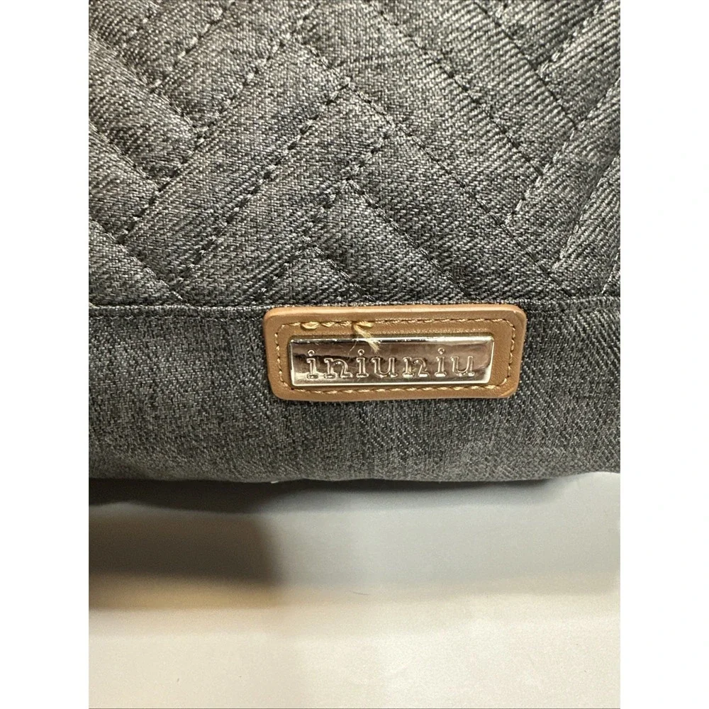 BabbleRoo Multifunction/Waterproof Diaper Bag Backpack Gray Perfect Condition